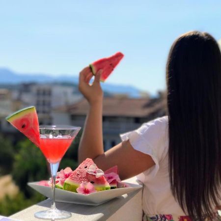 Family Hotel Haruni 사밀 외부 사진