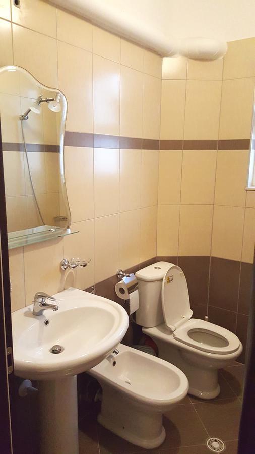 Family Hotel Haruni 사밀 외부 사진